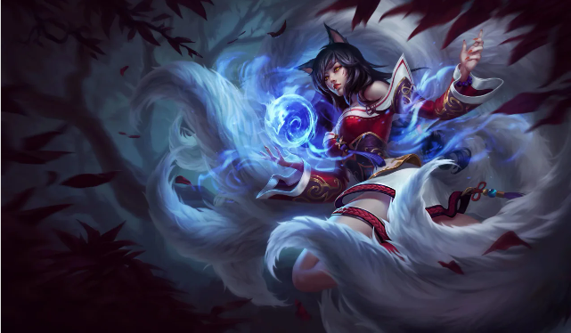 LOL阿狸：英雄联盟中的可爱法师